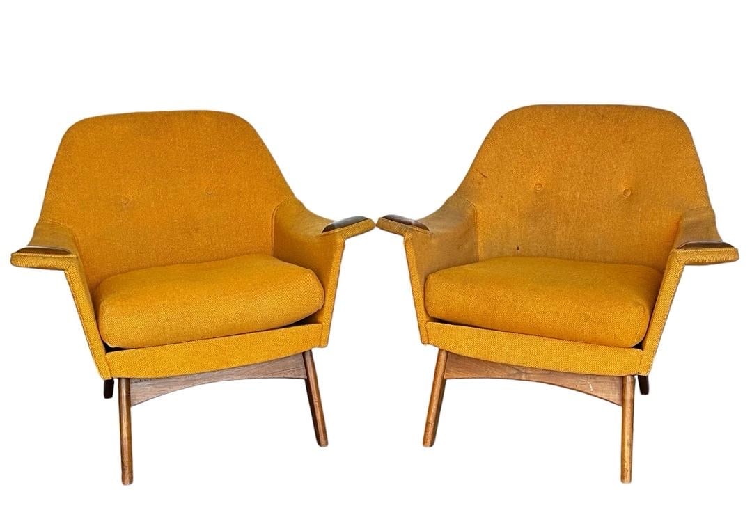 Adrian Pearsall Mid Century Modern Lounge Chairs for Craft Associates, 1960's: Adrian Pearsall Mid Century Modern Lounge Chairs for Craft Associates, 1960's33.5" tall 32.25" Wide 21.5" Deep Seat height 18" seat depth 18.5"