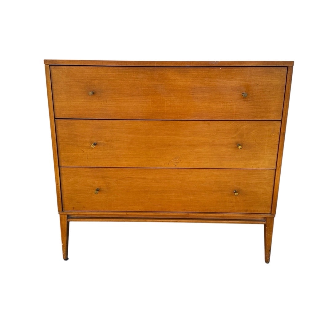 Paul McCobb for Winchendon Furniture Co., 3-Drawer Dresser: Paul McCobb for Winchendon Furniture Co., 3-Drawer Dresser. 33.5”H x 36”W x 18.25”D
