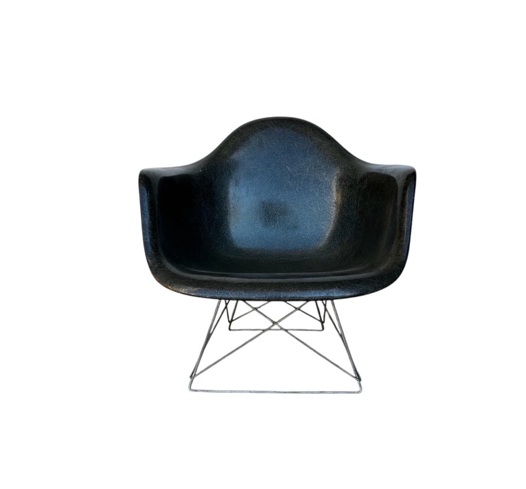 Charles & Ray Eames for Herman Miller, Zenith Rope Chair w/ Low Wire Base: Charles & Ray Eames for Herman Miller, Zenith Rope Chair w/ Low Wire Base. 31.5”H x 25”W x 23”D Seat: 19”H x 18”D