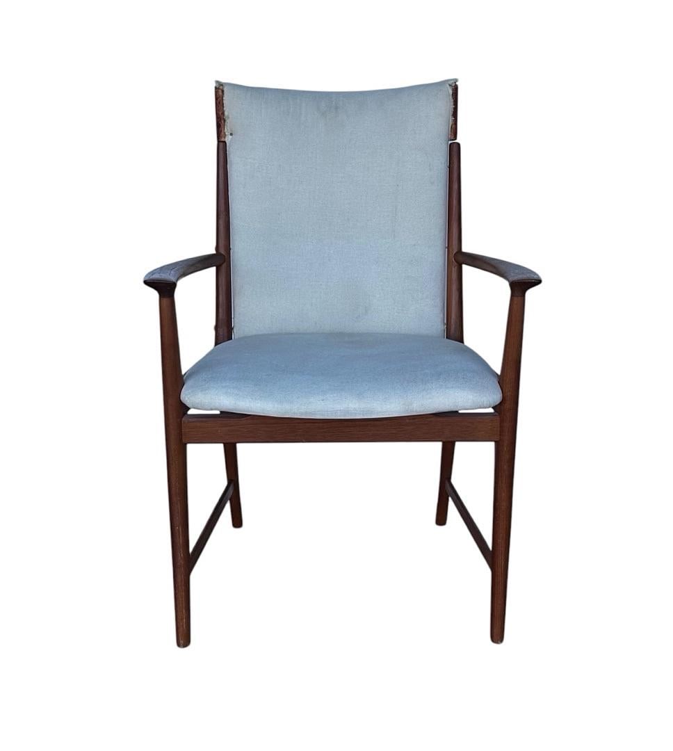 Mid Century Walnut Side/Arm Chair by Kontrol, Denmark 1960s: Mid Century Walnut Side/Arm Chair by Kontrol, Denmark 1960s.Measures 35” tall 24.75” wide 22” deep seat height 18” depth 16.75”PLEASE BE ADVISED, THE JOLIET WAREHOUSE MUS