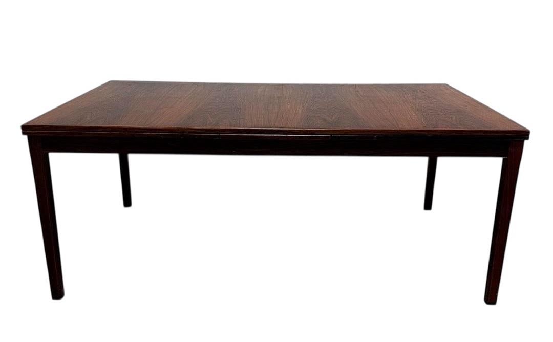Dux, Rosewood Dining Table. (1 of 7)