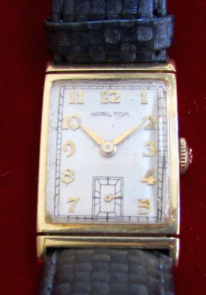 Two Men\'s Wristwatches. (1 of 7)
