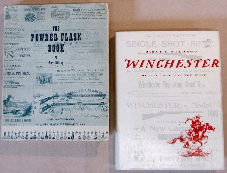 Guns and Swords: Lot of 8 volumes: Riling "The Powder FlaskBook" 1953, Williamson "Winchester" 1952, H. Kauffman "The Pennsylvania - Kentucky Rifle" 1960, H. Peterson "The American Sword" 1973, C.B. Colby "The Six-Sho
