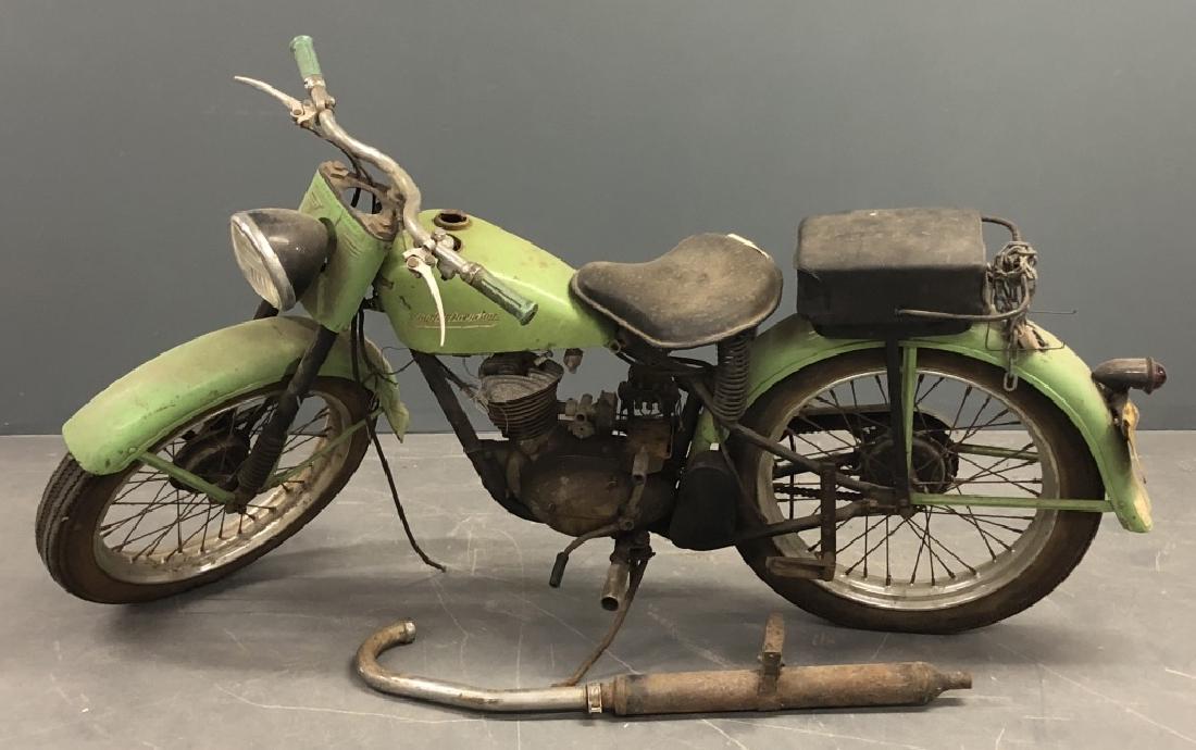 Vintage 1955 Harley Davidson Hummer: Vintage 1955 Harley Davidson Hummer motorcycle