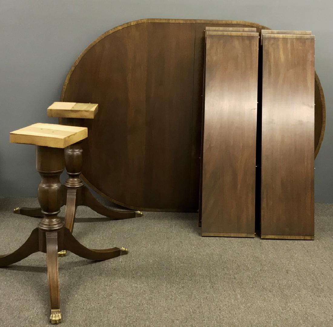 Henkel-Harris Mahogany Banquet Table (1 of 3)