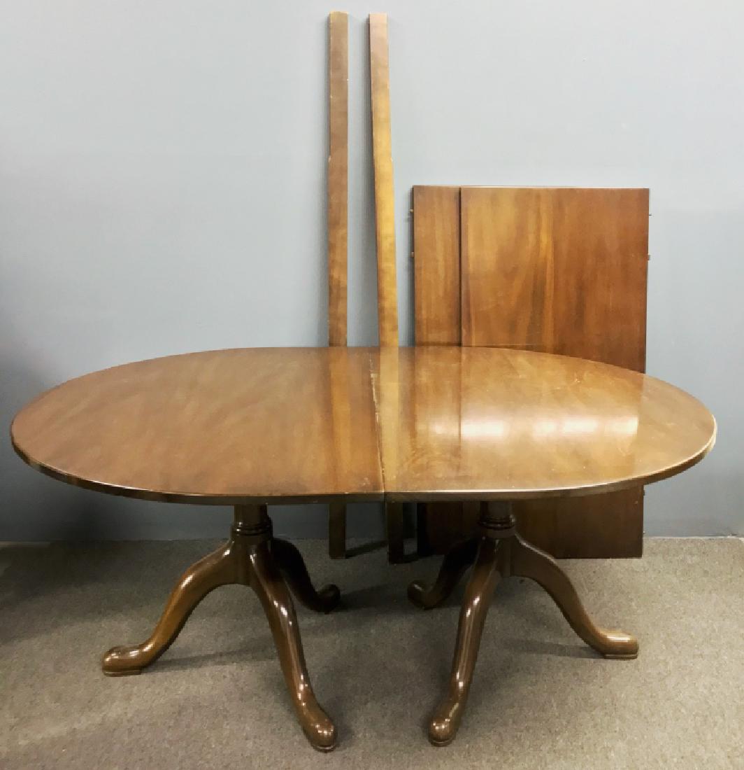 Kittinger Queen Anne Style Mahogany Dining Table: Kittinger Queen Anne style dining table with two extra leaves, 28 1/2"h x 47 1/2"w x 115"l fully extended