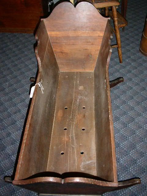 Cherry cradle, c.1840, oxbow top and hand doveta - 2