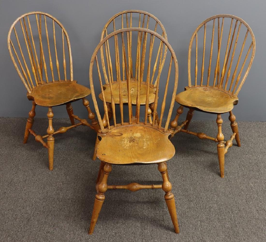 Four Wallace Nutting Brace-Back Windsor Chairs: Set of four Wallace Nutting brace-back Windsor side chairs, 37"h x 16"w, seat height 17 1/2"