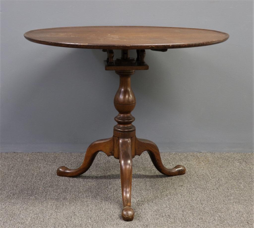 Pennsylvania Queen Anne Walnut Tea Table: Pennsylvania Queen Anne dish top walnut tea table, 18th century, with birdcage support, 28"h x 33 1/2"dia