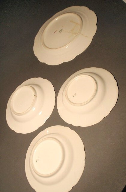 Group of porcelain dessert plates. - 2