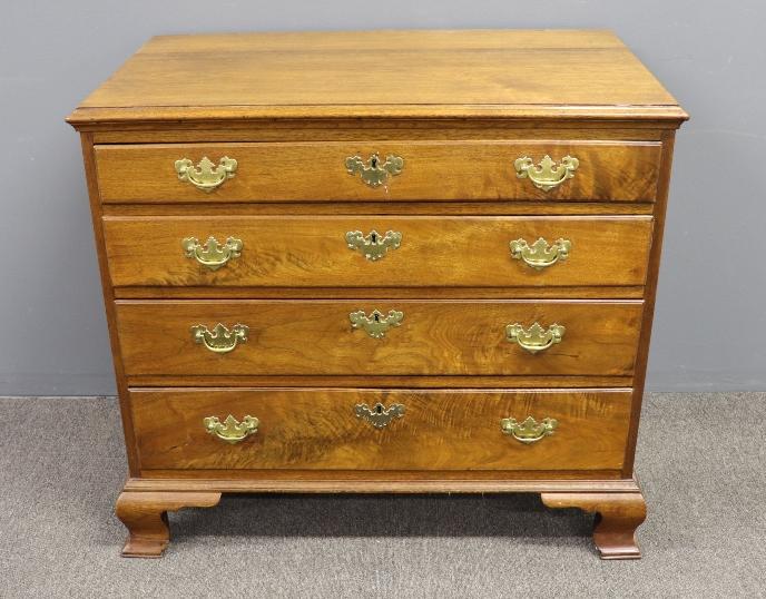 Philadelphia Chippendale Chest of Drawers (1 of 6)