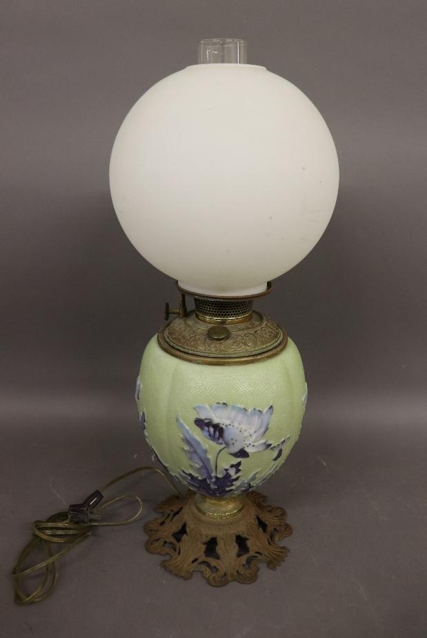 Victorian Gone With the Wind Lamp (1 of 1)