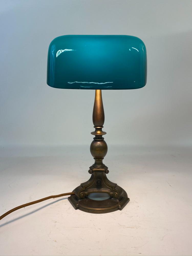 emeralite bankers lamp