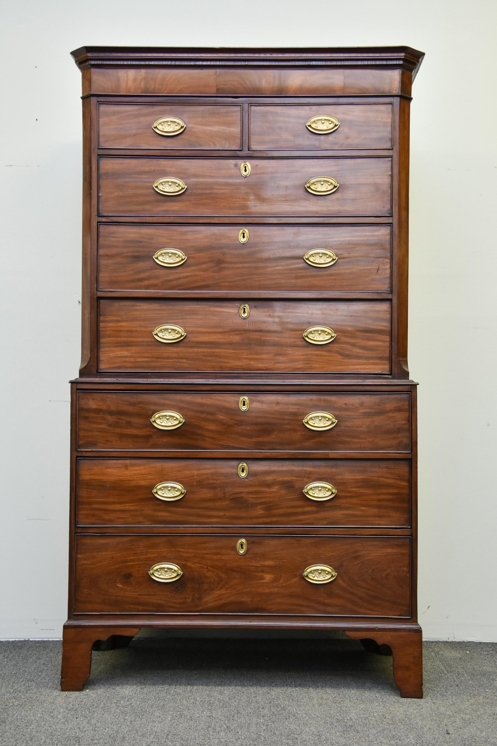Georgian Mahogany Chest on Chest: Georgian mahogany chest on chest, circa 1790 with dentil molded cornice 73"h x 41"w x 19.5"d
