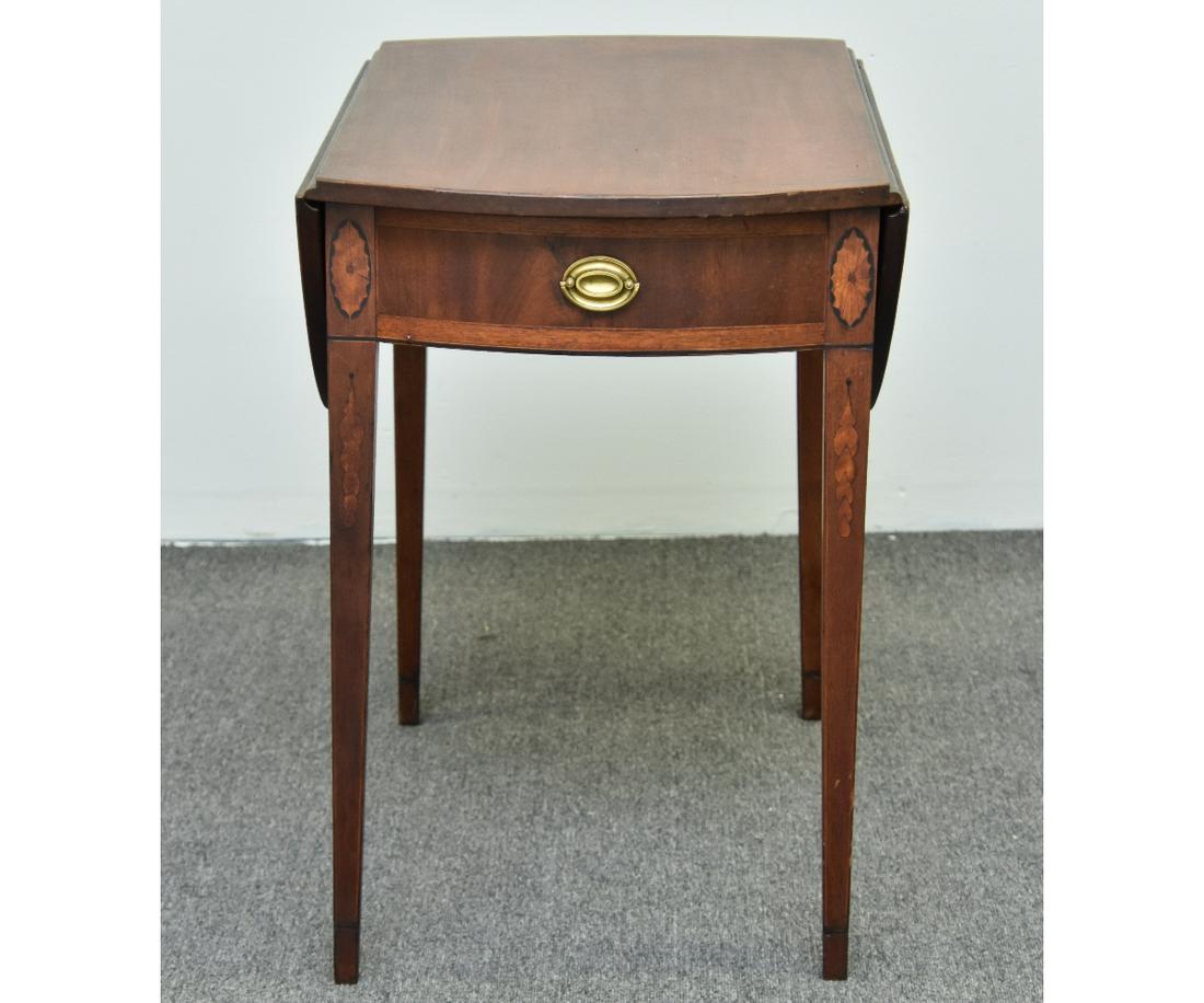 Hepplewhite Style Pembroke Table: Hepplewhite style inlaid mahogany Pembroke table 28.5"h x 20"w x 30.5"d