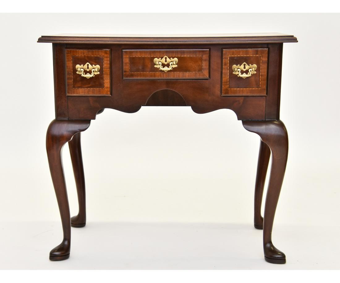 Baker Queen Anne Style Lowboy: Baker Furniture Company Queen Anne style mahogany inlaid lowboy 27.5"h x 30"w x 18"d