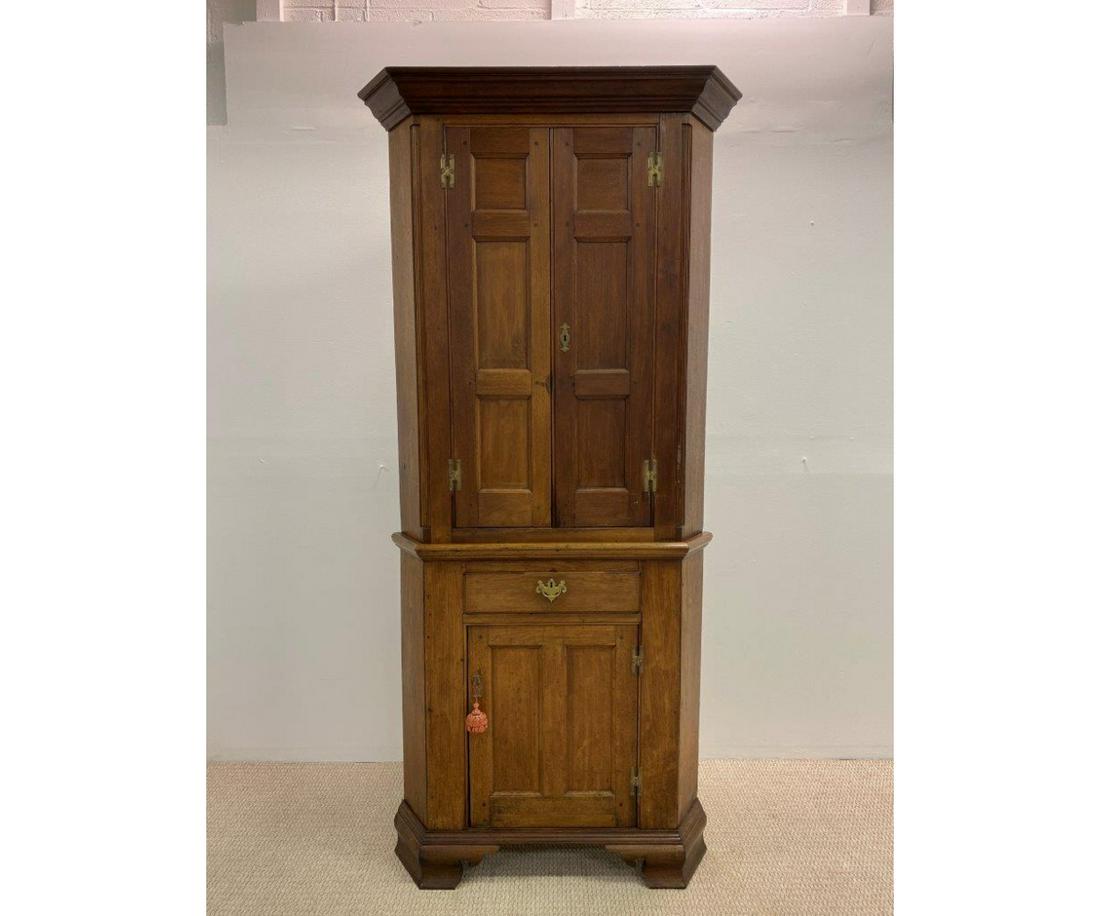 Pennsylvania Walnut Corner Cupboard (1 of 17)
