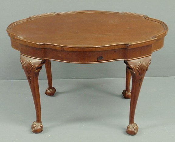 Chippendale style mahogany end table with a tray t: Chippendale style mahogany end table with a tray top. 19.75"h., top 30"x20
