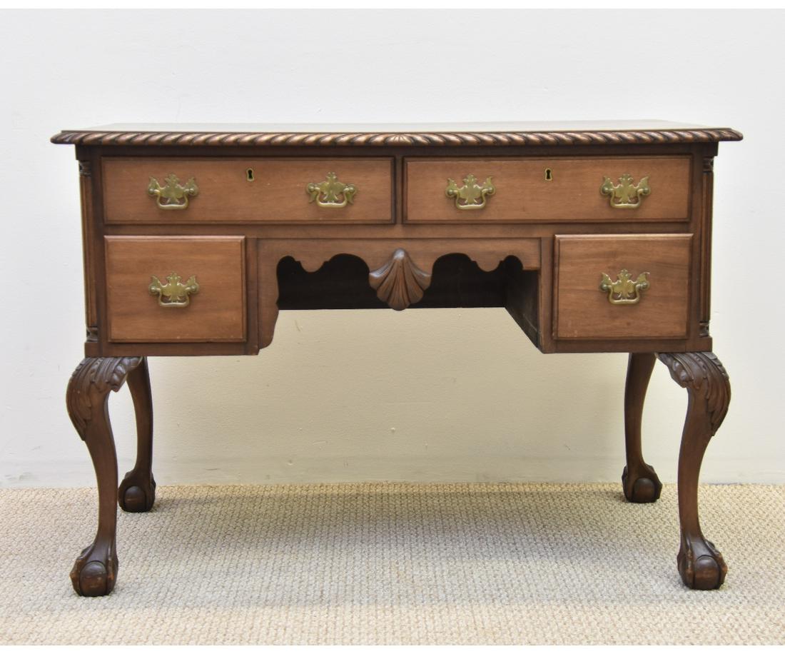 Feldenkris Chippendale Style Desk: Feldenkris Chippendale style mahogany desk 30"h x 42"w x 21.5"d