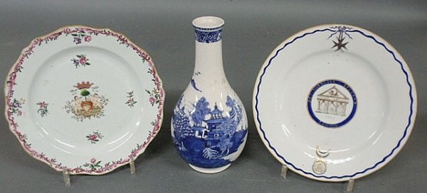 Chinese blue and white porcelain water bottle 9.75: Chinese blue and white porcelain water bottle 9.75"h., 18th/19th c., armorial plate dated 1774, 9"dia., plate dated 1785 with label verso "Badge of Wardic Club 1785", 9.25"dia.