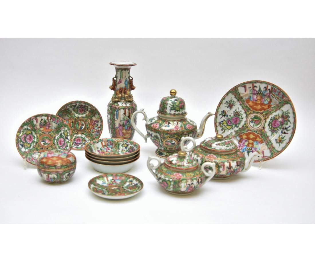 Rose Medallion Tableware (1 of 2)