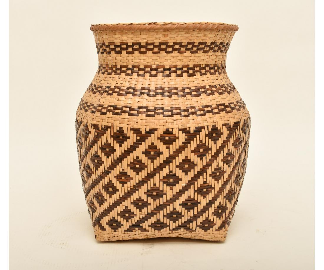 Rowena Bradley Cherokee Basket (1 of 4)