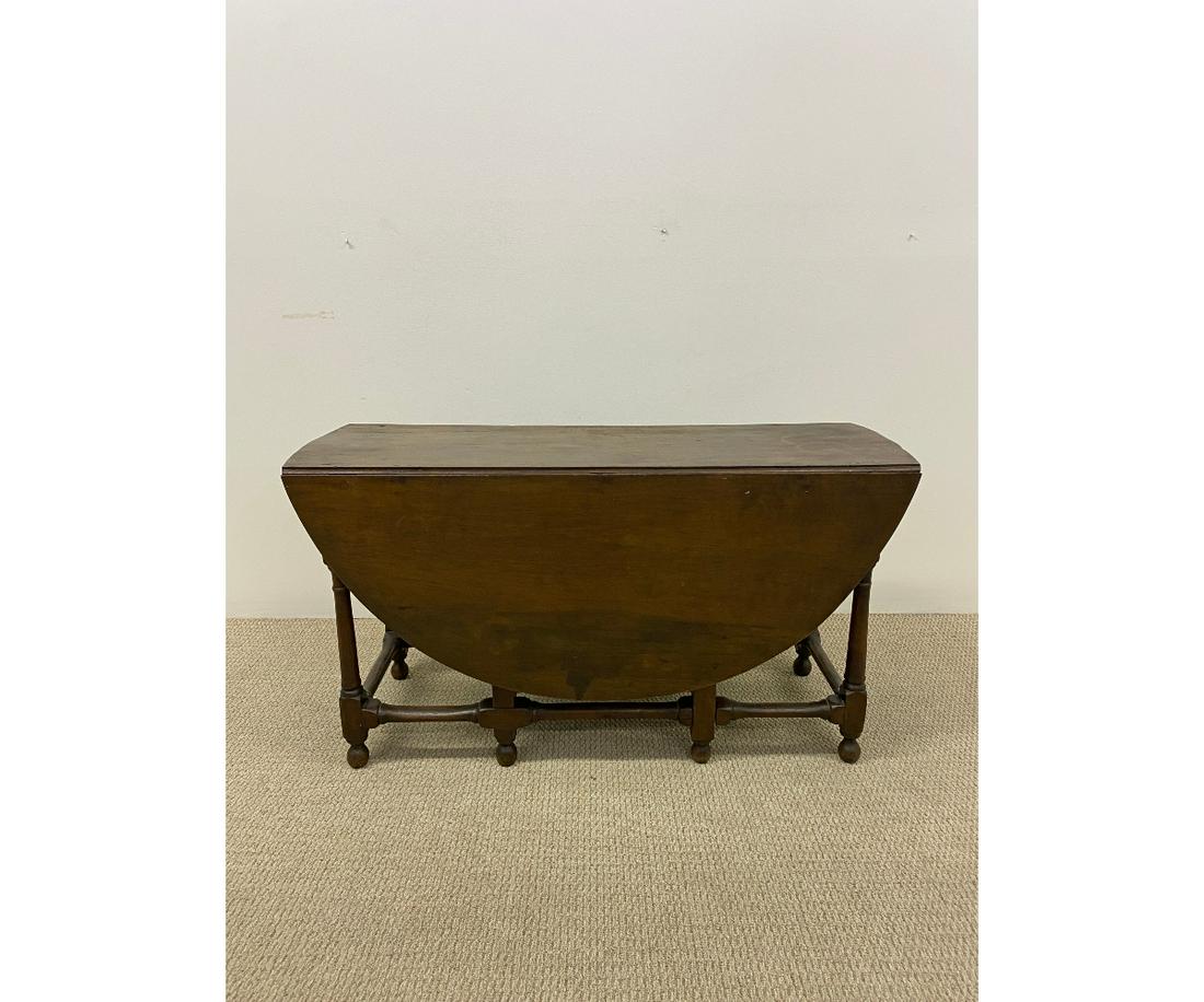 Hattie Brunner Lancaster County Gate Leg Table (1 of 20)