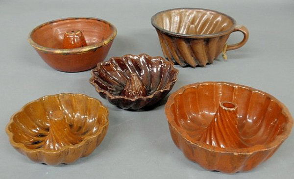 Five redware Turk's head molds, 19th c., largest 4: Five redware Turk's head molds, 19th c., largest 4"h.x8"dia.