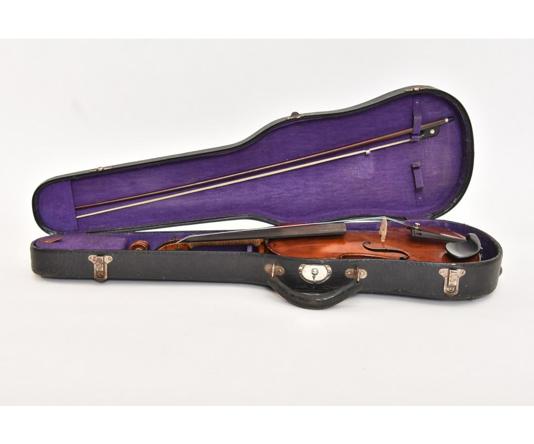Stradivarius Style Violin (1 of 7)