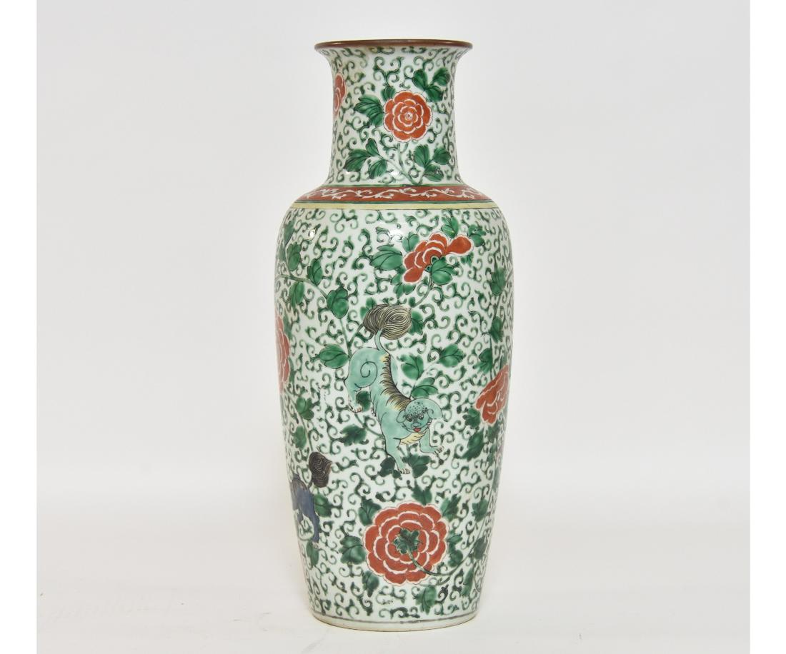 ASIAN PORCELAIN VASE (1 of 6)