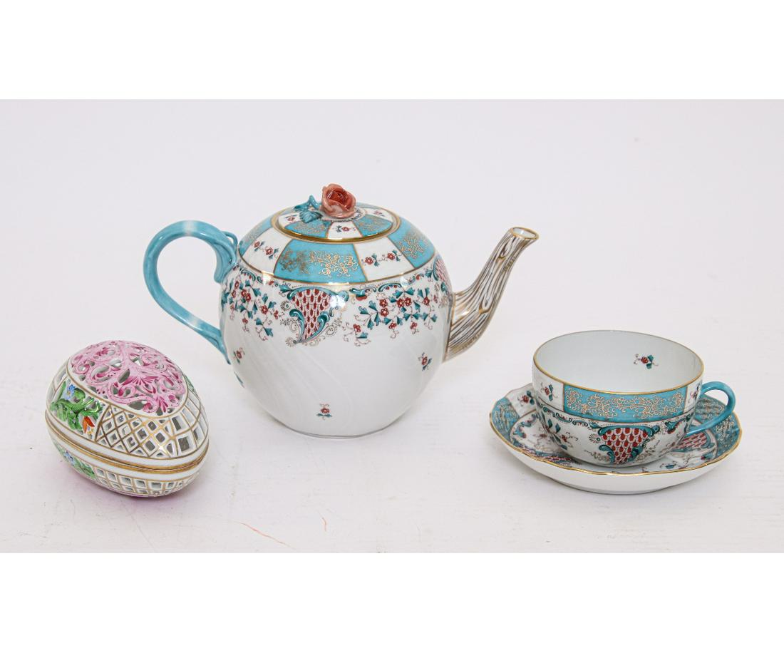 HEREND TEAPOT etc. (1 of 2)