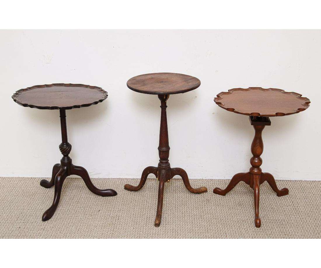EARLY AMERICAN WALNUT CANDLESTAND etc. (1 of 4)