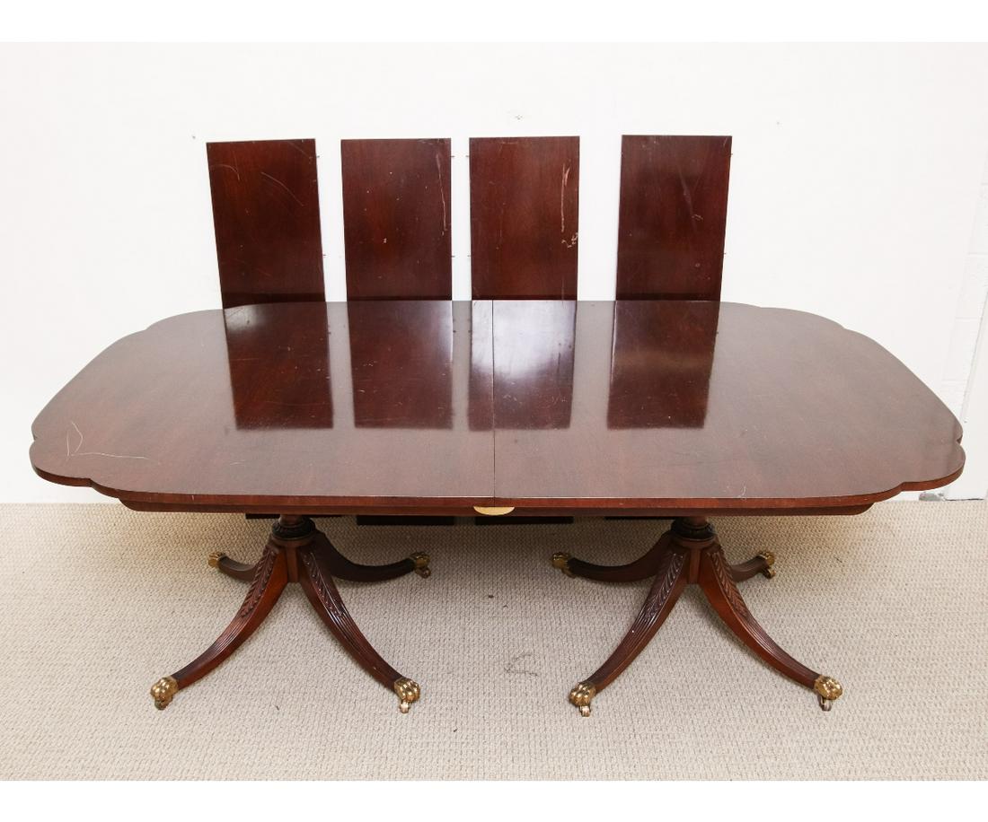 KENDEL DUNCAN PHYFE STYLE BANQUET TABLE (1 of 4)