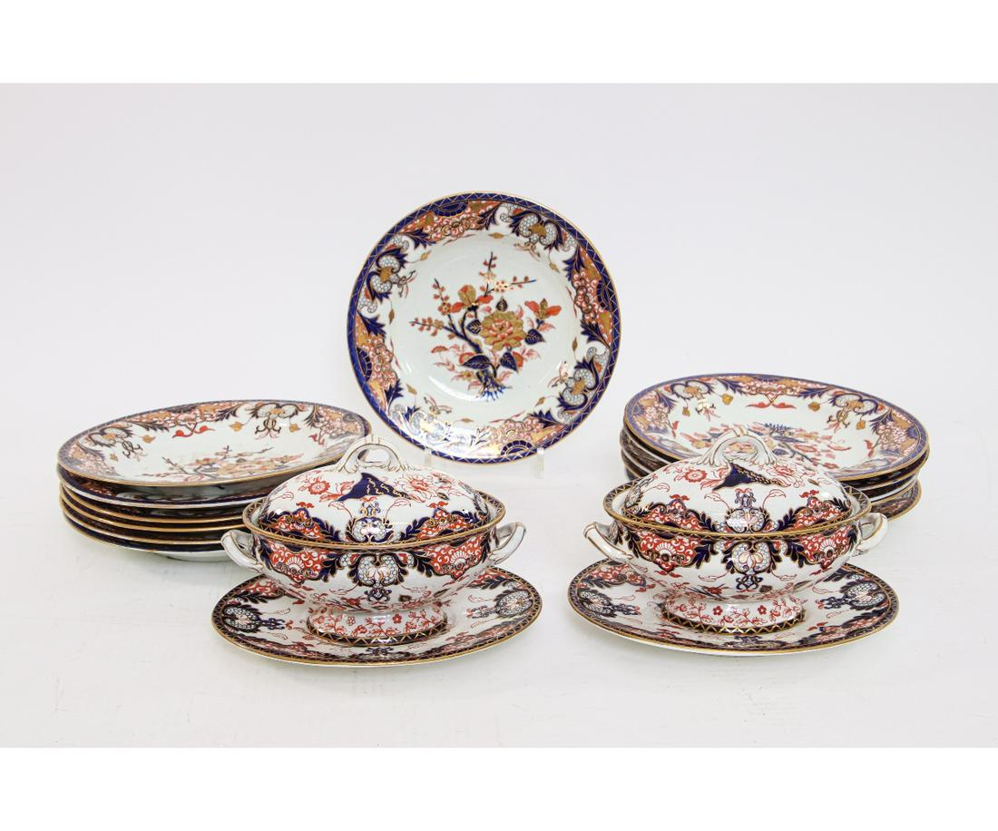 TWELVE ROYAL CROWN DERBY PLATES (1 of 5)