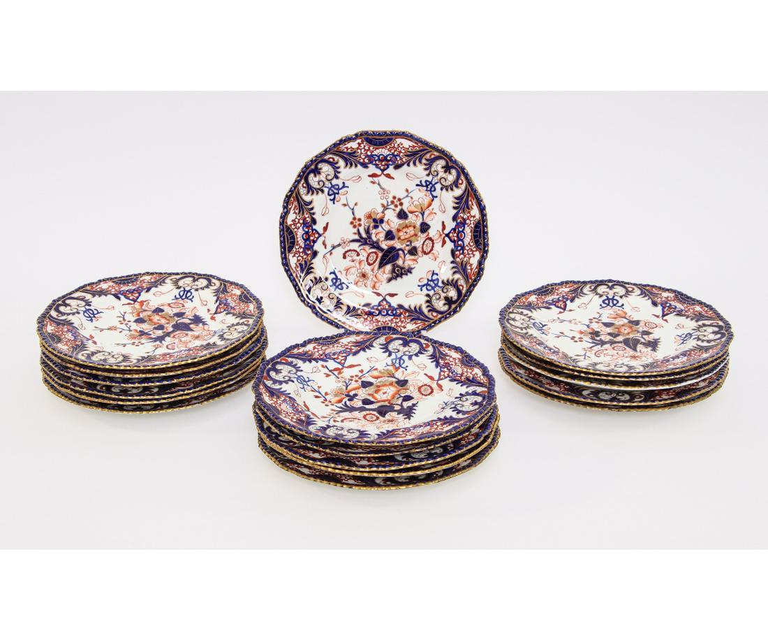 SEVENTEEN ROYAL CROWN DERBY PLATES (1 of 7)