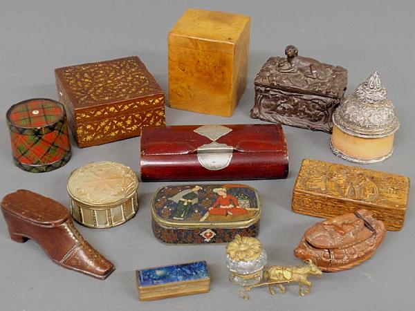 Group of snuffboxes and decorative boxes- wood, ce: Group of snuffboxes and decorative boxes- wood, ceramic, etc., mostly 19th c., tallest 4"h.