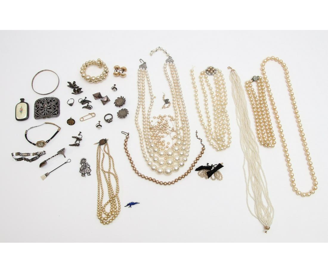 VICTORIAN JEWELRY (1 of 5)