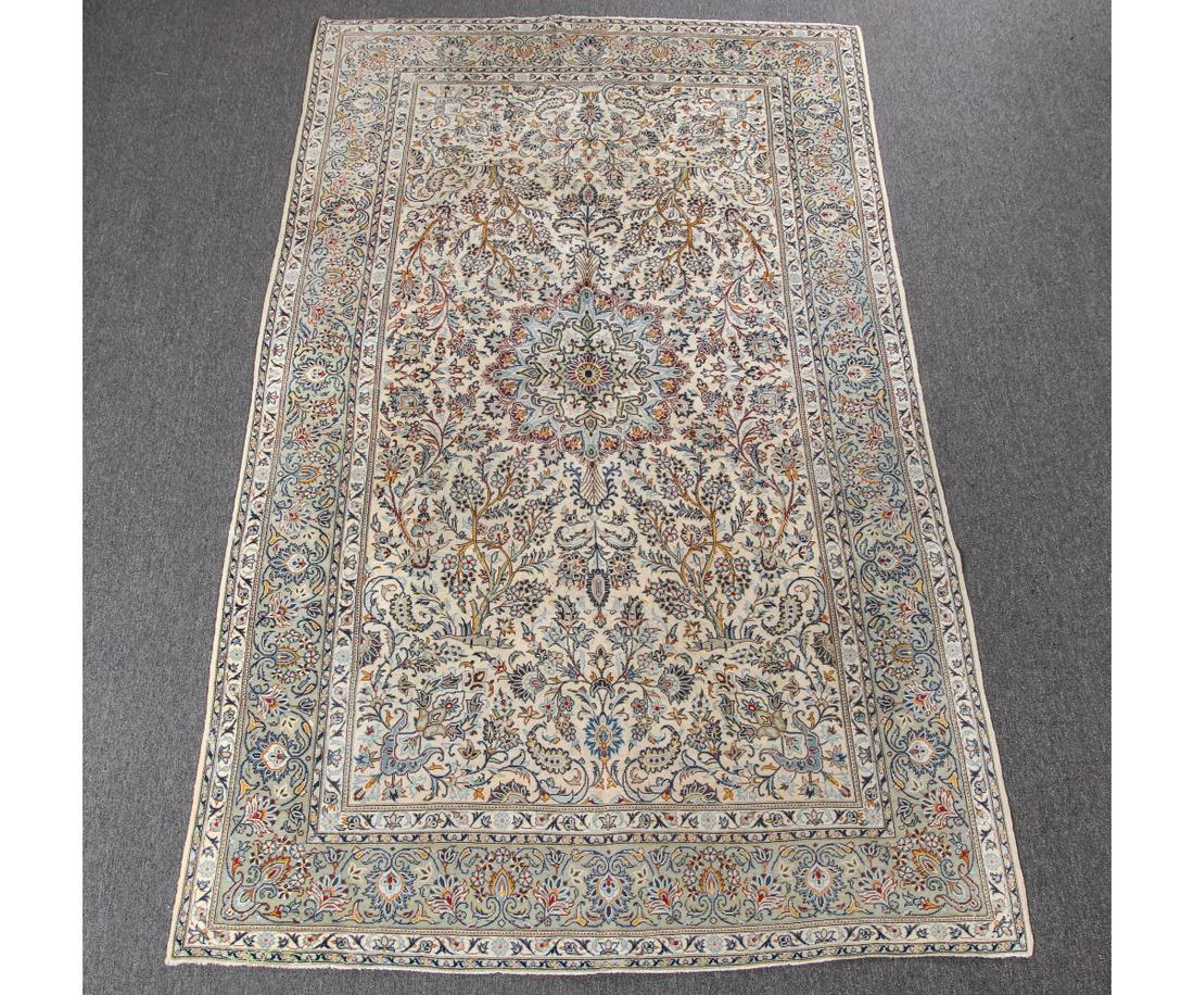 ROOM SIZE SAROUK STYLE CARPET (1 of 5)