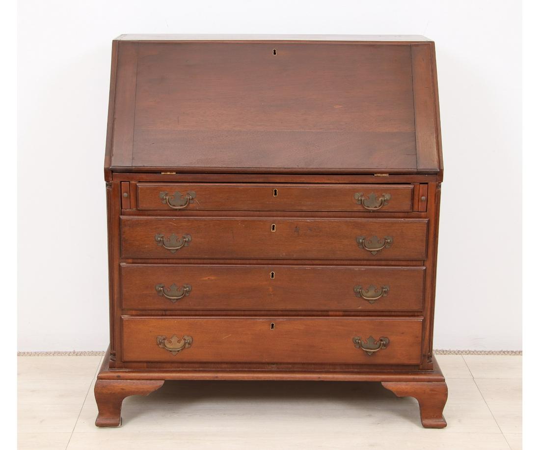 CHIPPENDALE SLANT LID DESK (1 of 8)