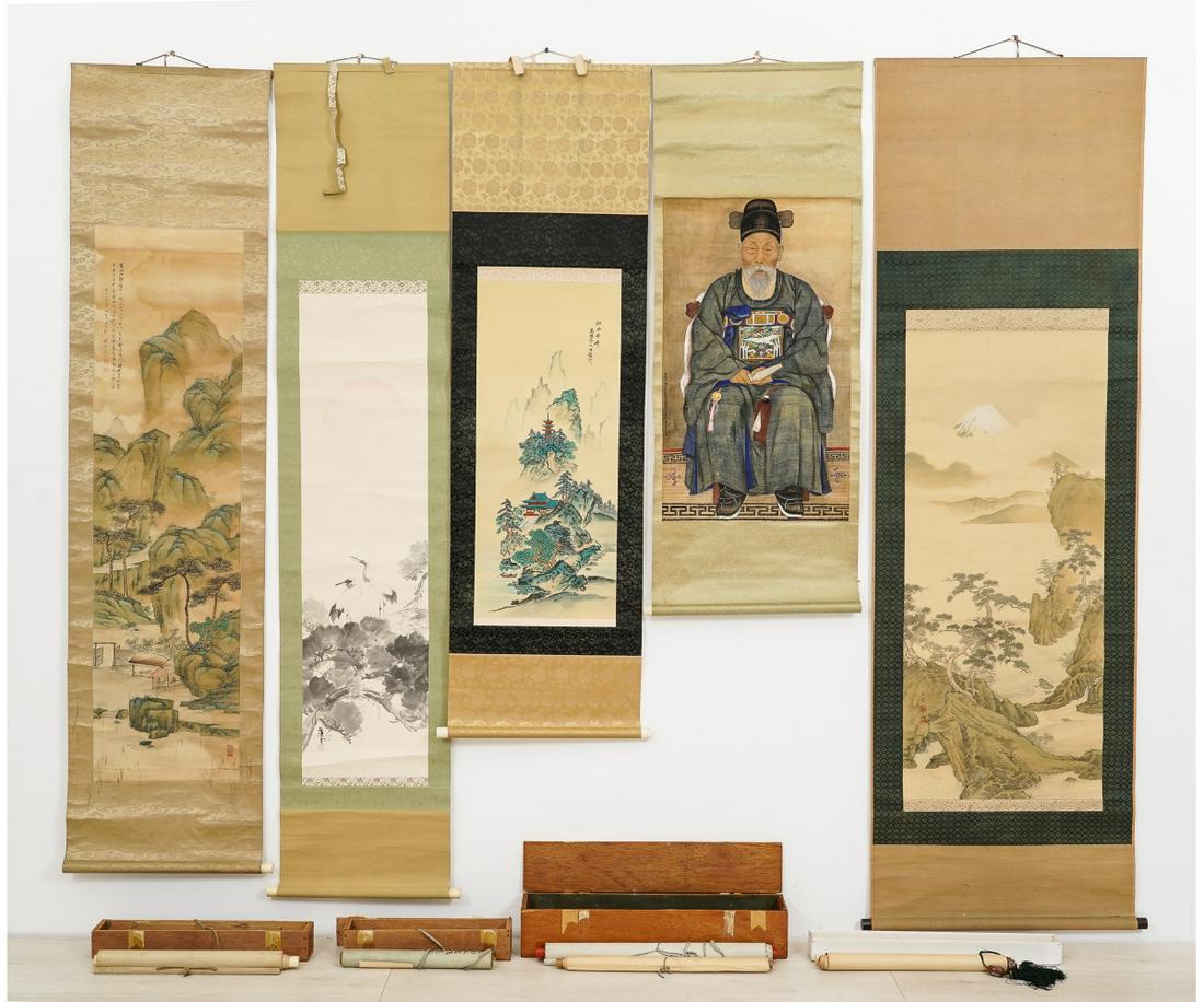 COLLECTION OF NINE JAPANESE SCROLLS (1 of 20)