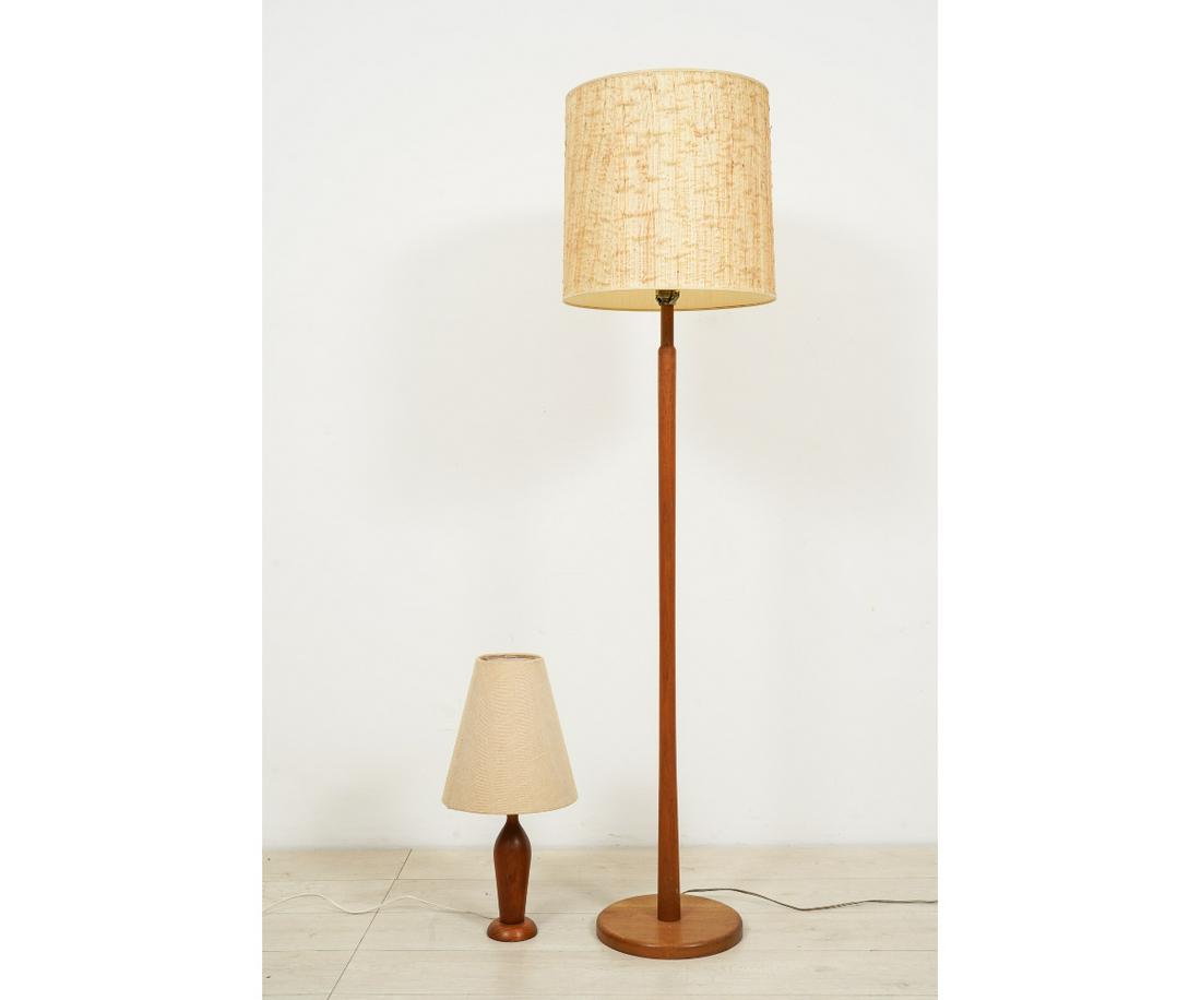 MID-CENTURY MODERN TEAK FLOOR LAMP (1 of 1)