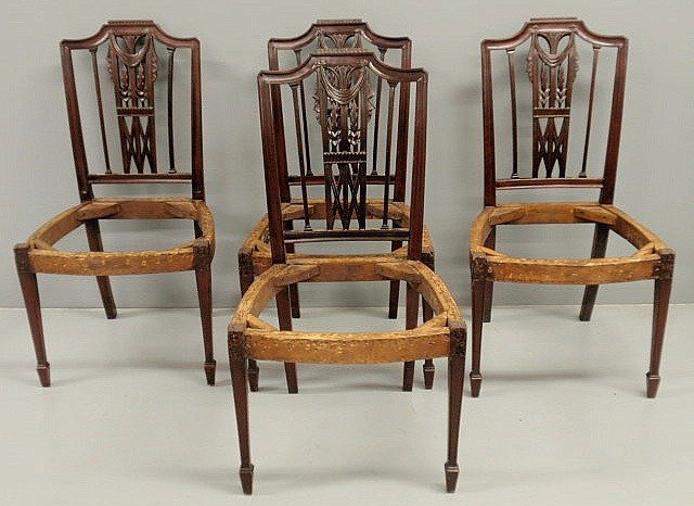 Set of four New York Hepplewhite mahogany side cha: Set of four New York Hepplewhite mahogany side chairs, c.1790, with carved draped swag splats. 36.5"h.x20"w.x18"d., seats 17"h.