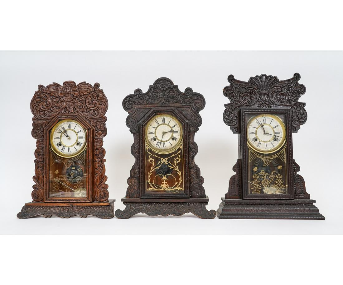 THREE OAK GINGERBREAD CLOCKS (1 of 8)