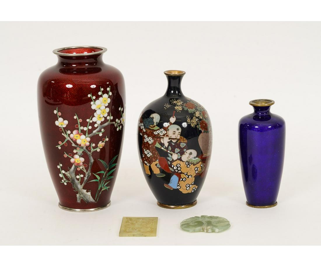 THREE JAPANESE CLOISONNE VASES (1 of 9)