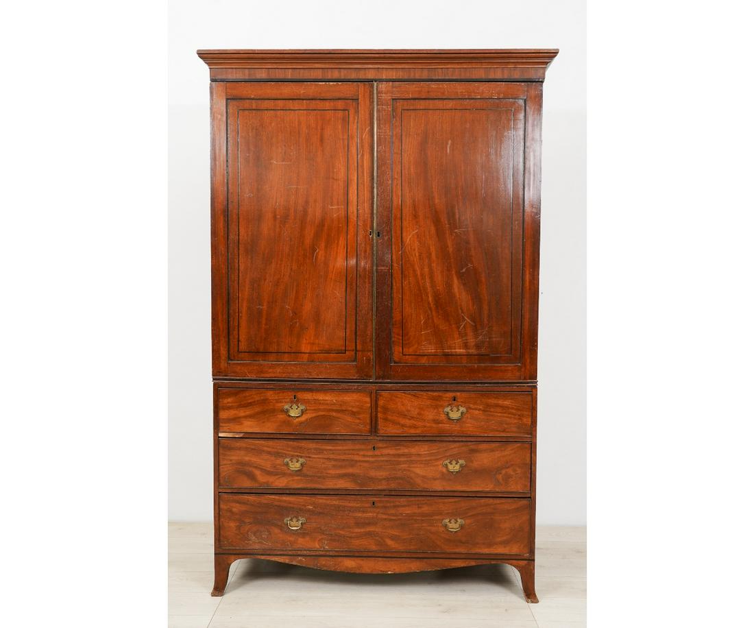 GEORGIAN MAHOGANY LINEN PRESS: Georgian mahogany linen press, circa 1790. 83"h x 50.25"w x 21.5"d