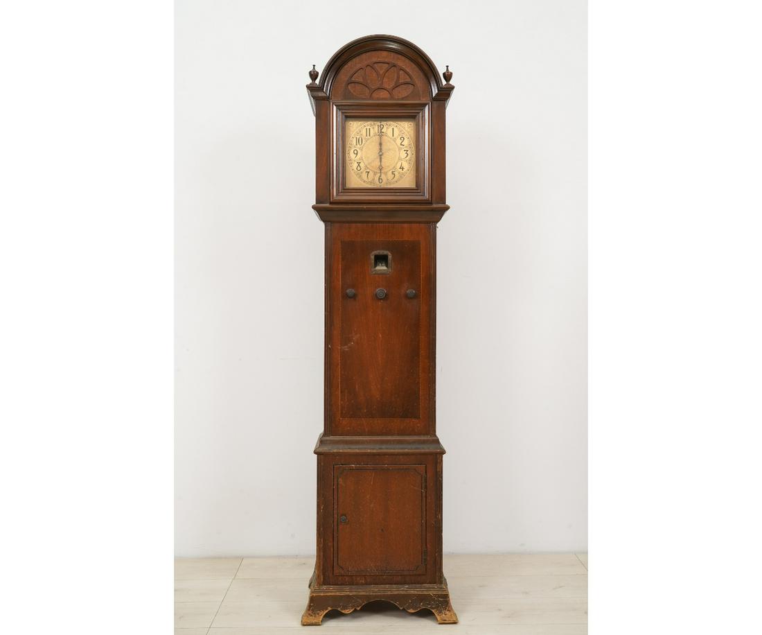 MAJESTIC GRANDFATHER CLOCK RADIO (1 of 12)