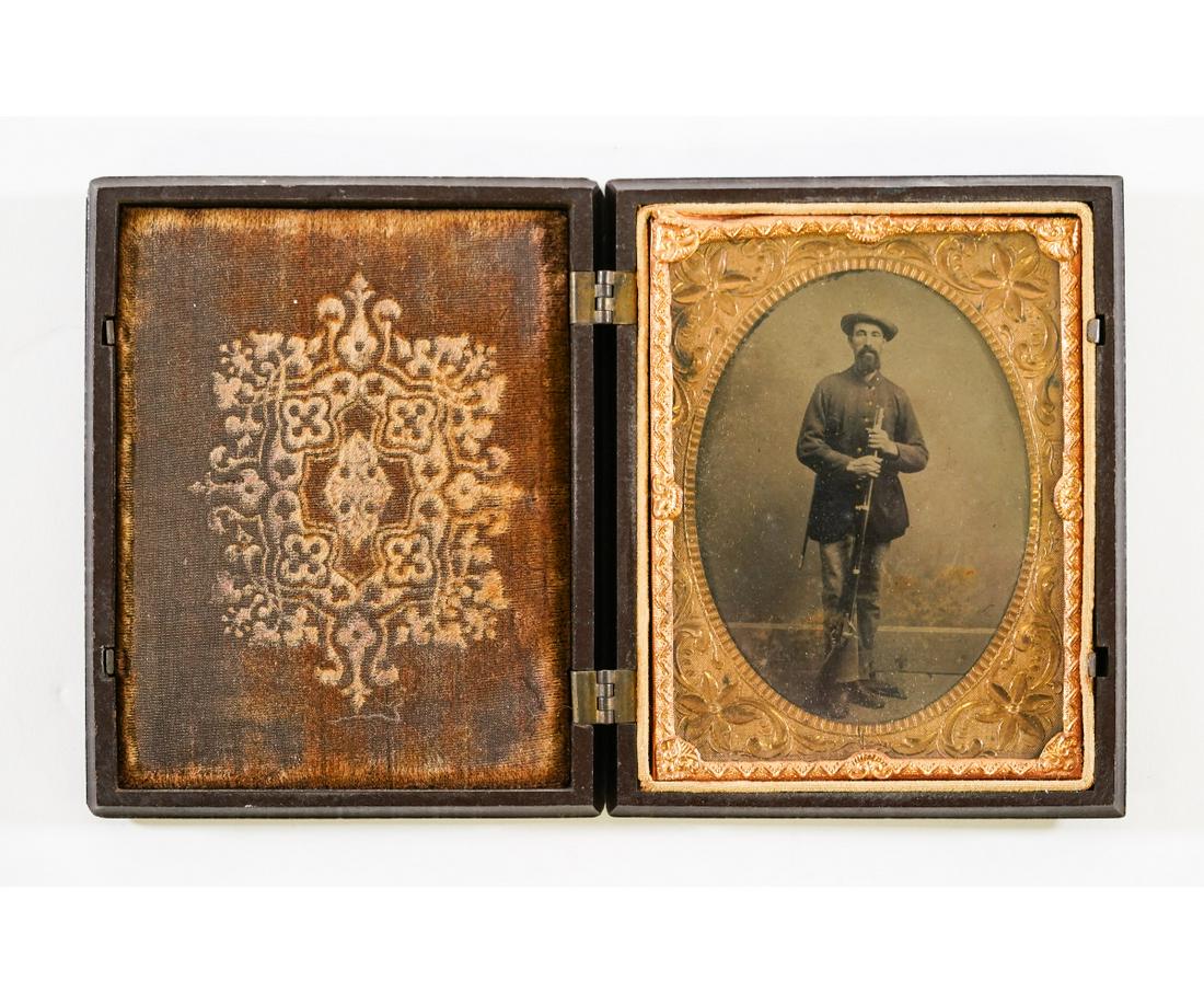 CIVIL WAR SOLDIER TINTYPE (1 of 4)