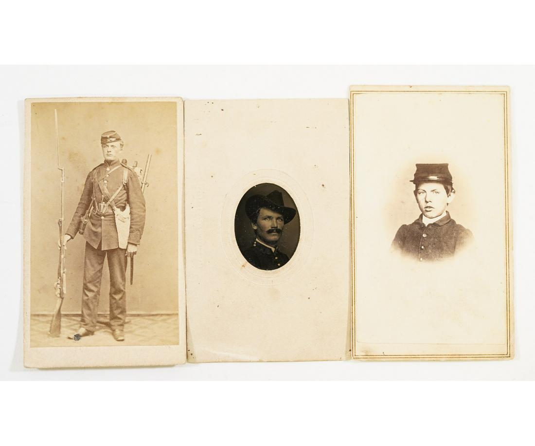 THREE CIVIL WAR SOLDIERS PHOTOS AND TINTYPE (1 of 9)