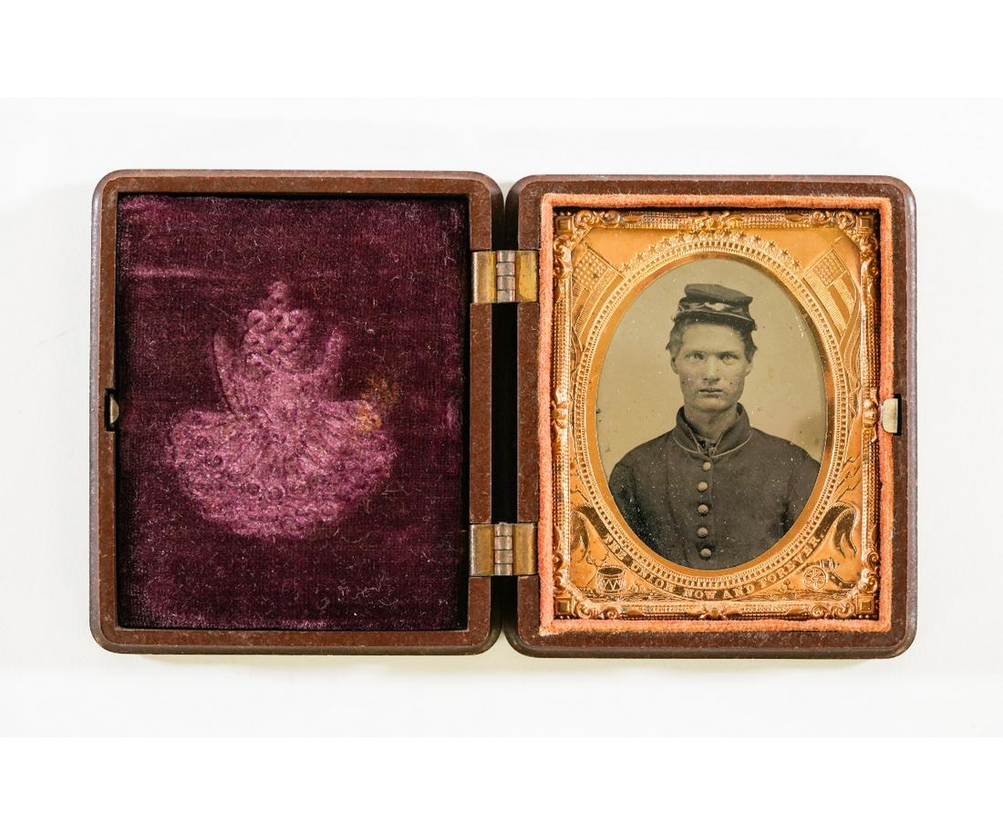 CIVIL WAR UNION SOLDIER TINTYPE (1 of 4)