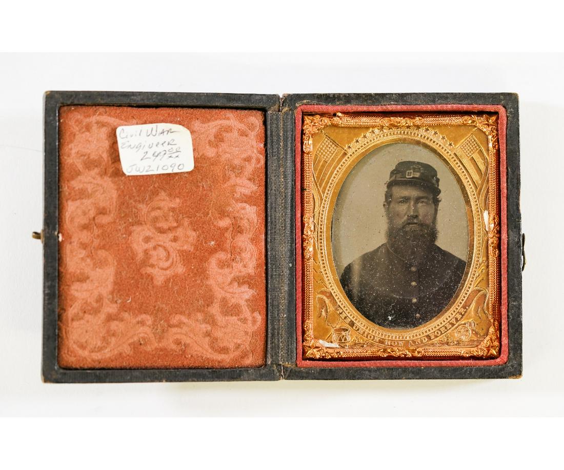CIVIL WAR UNION SOLDIER TINTYPE (1 of 4)
